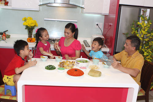MC Quỳnh Giang dọn nhà đón Tết